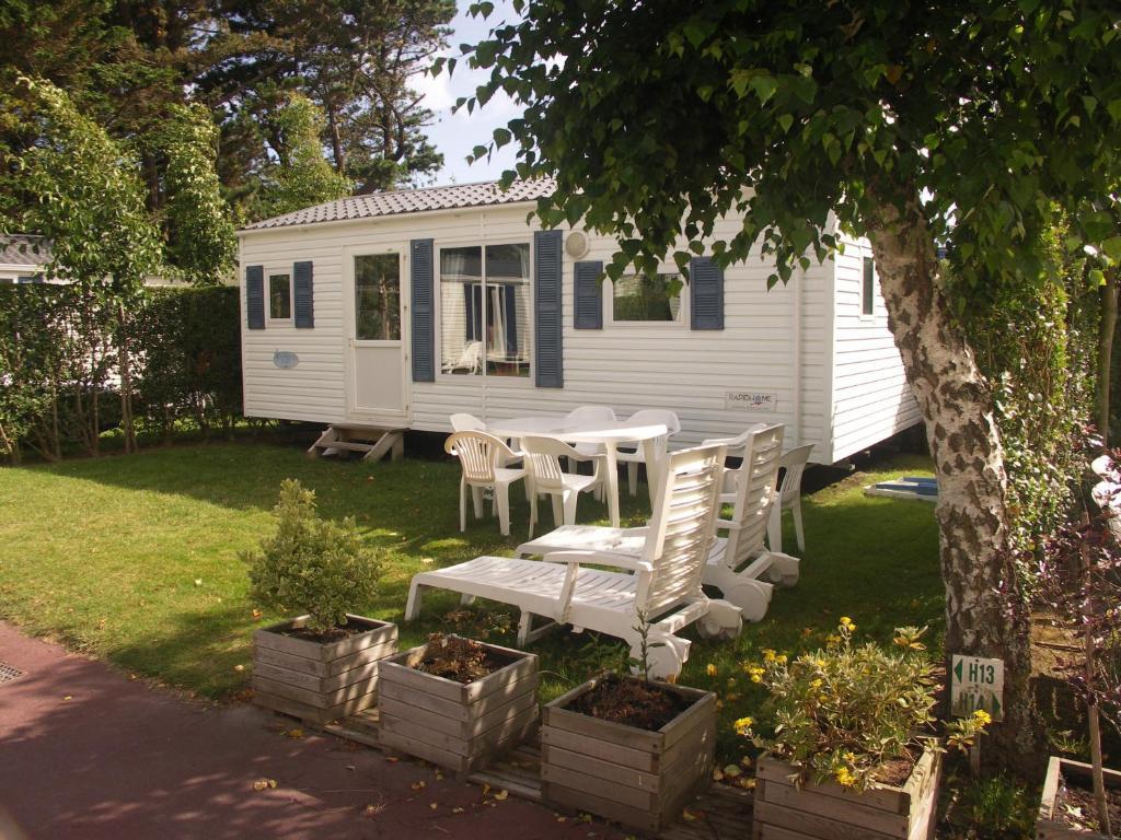 Camping De La Baie Hotell La Trinité-sur-Mer Rum bild